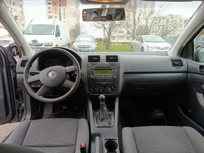 VW Golf 5, снимка 9 - Автомобили и джипове - 52596165
