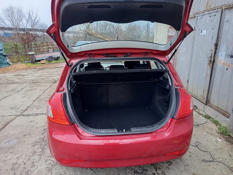 Kia Ceed, снимка 6 - Автомобили и джипове - 53051238