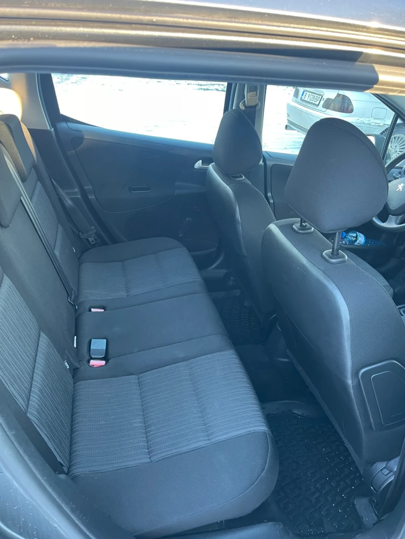 Peugeot 207, снимка 7 - Автомобили и джипове - 53166779