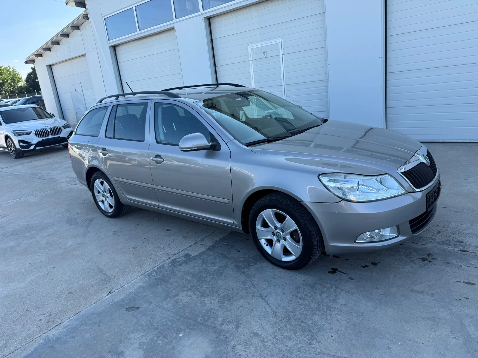 Skoda Octavia 1.6tdi 105k.c * DSG* UNIKAT*  | Mobile.bg   12