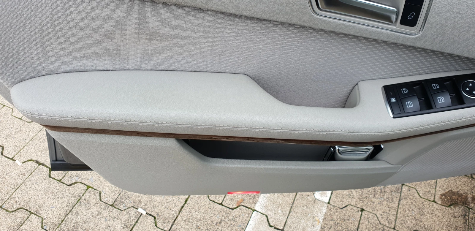 Mercedes-Benz E 300 W212 | Mobile.bg   14