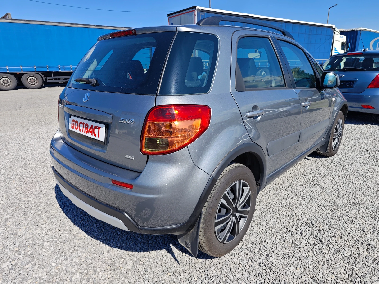 Suzuki SX4 1, 6i  4х4 - изображение 4