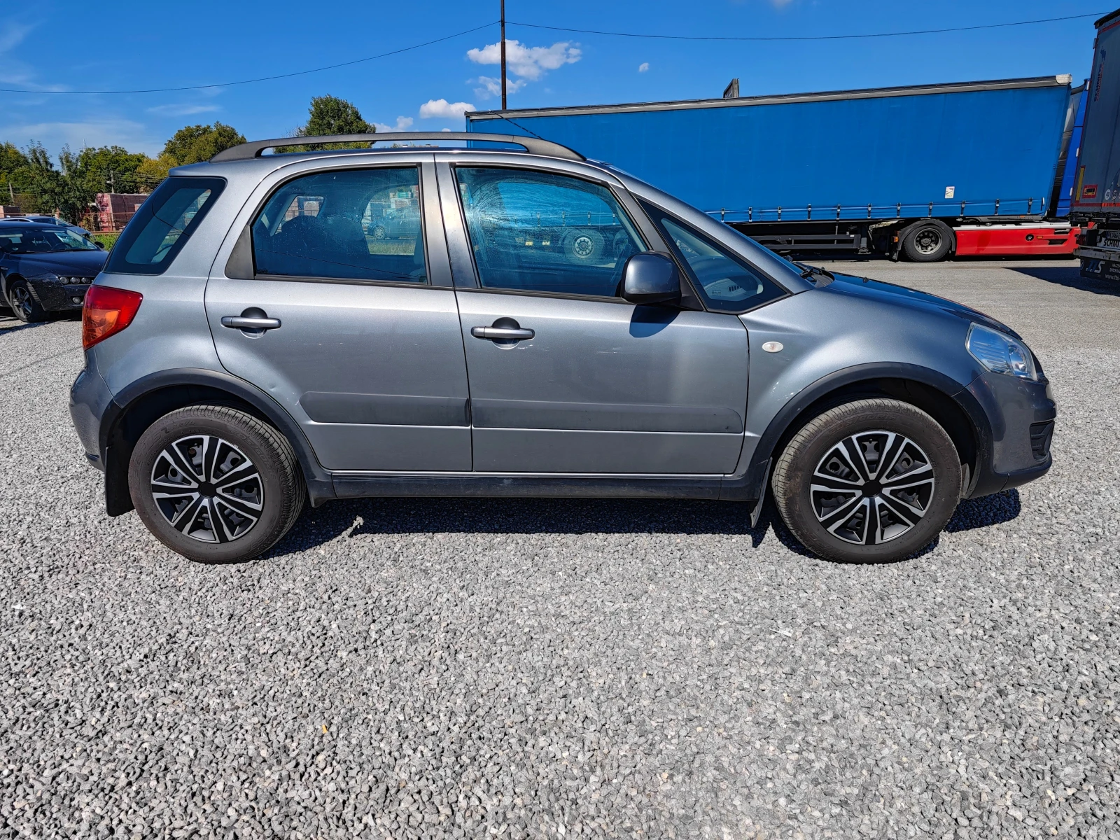 Suzuki SX4 1, 6i  4х4 - изображение 5