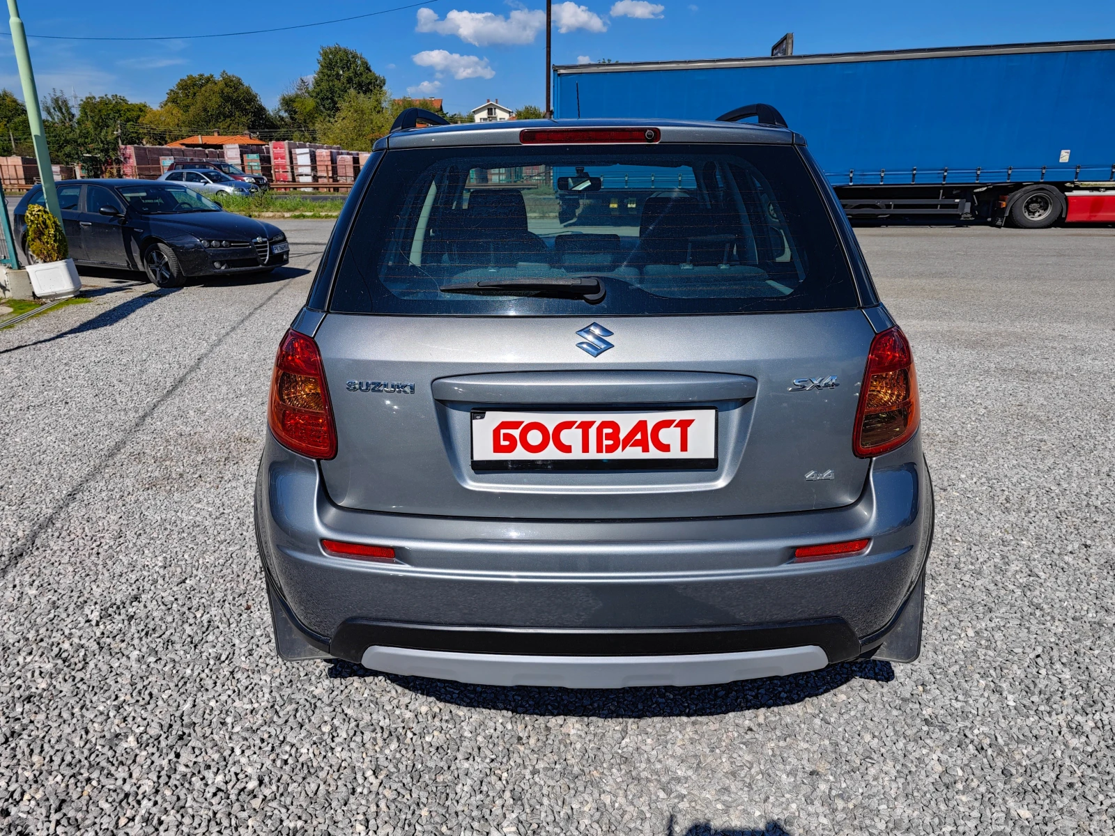 Suzuki SX4 1, 6i  4х4 - изображение 3