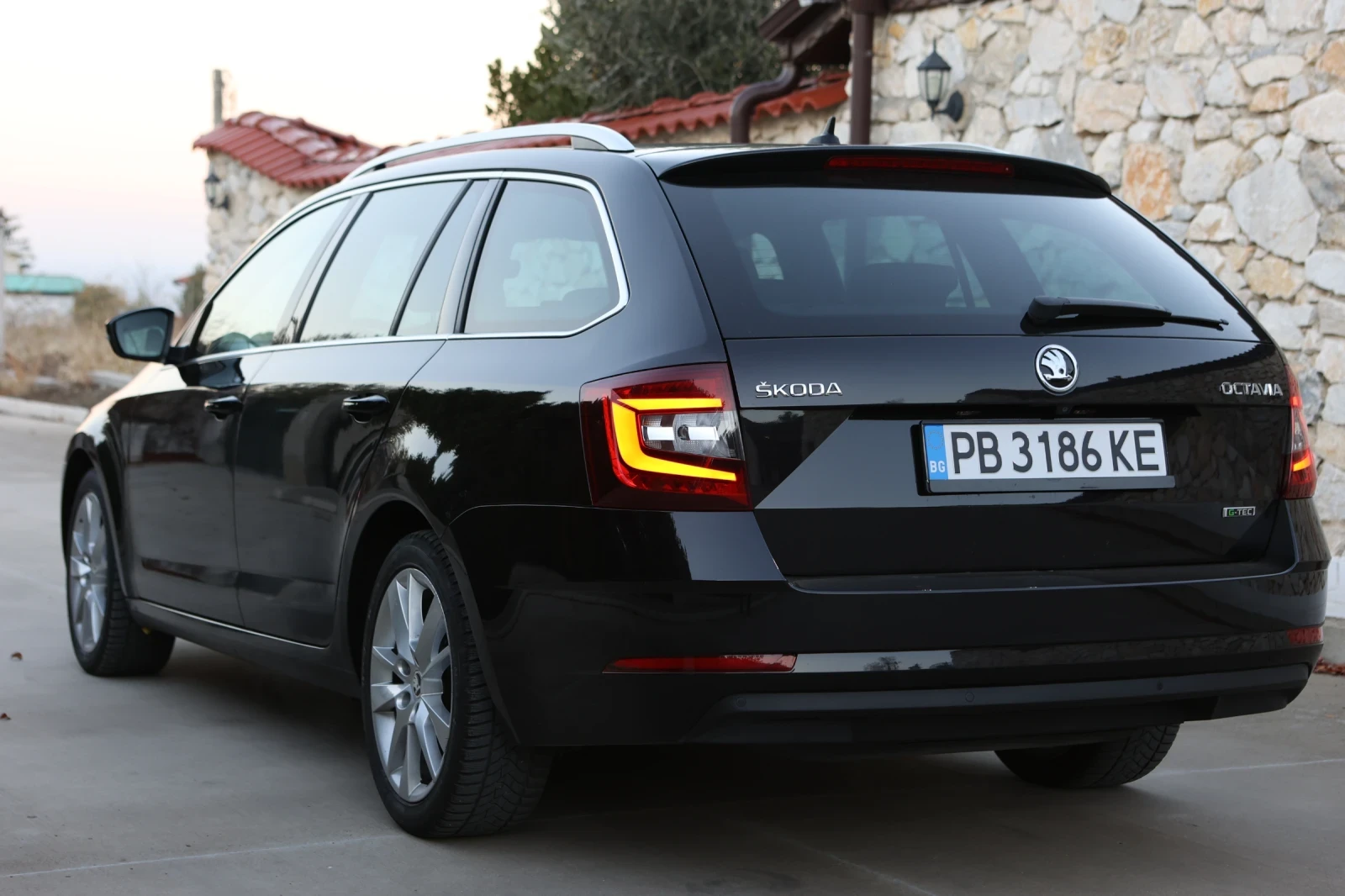 Skoda Octavia 1.5 G-TEC , CNG PANORAMA - изображение 8