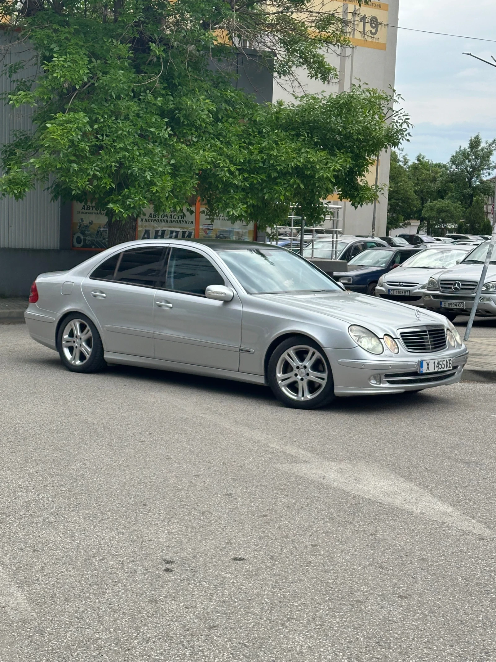 Mercedes-Benz E 320  - изображение 3