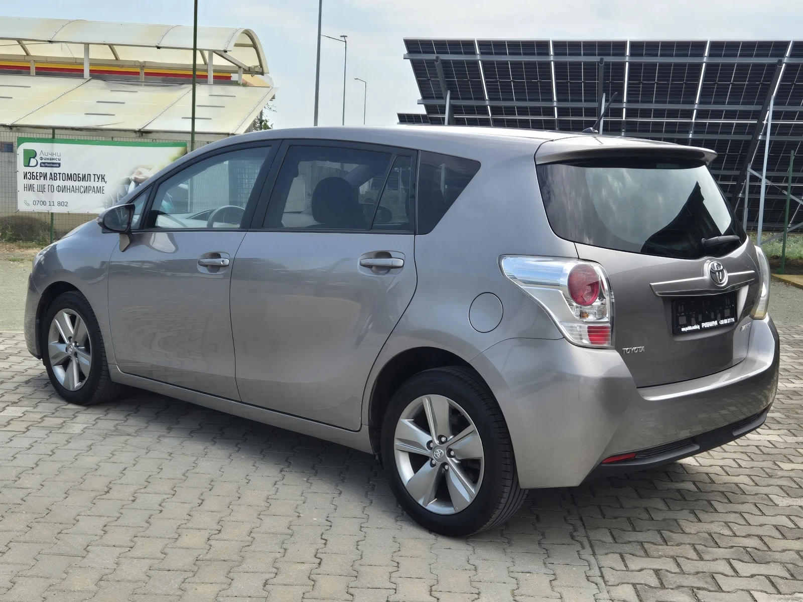 Toyota Verso 1.6 дизел 112к.с. - изображение 10