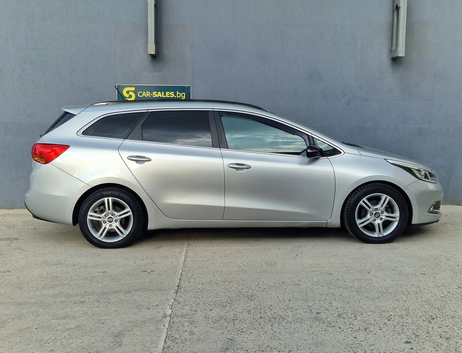 Kia Ceed 1.6 Автоматик - изображение 9