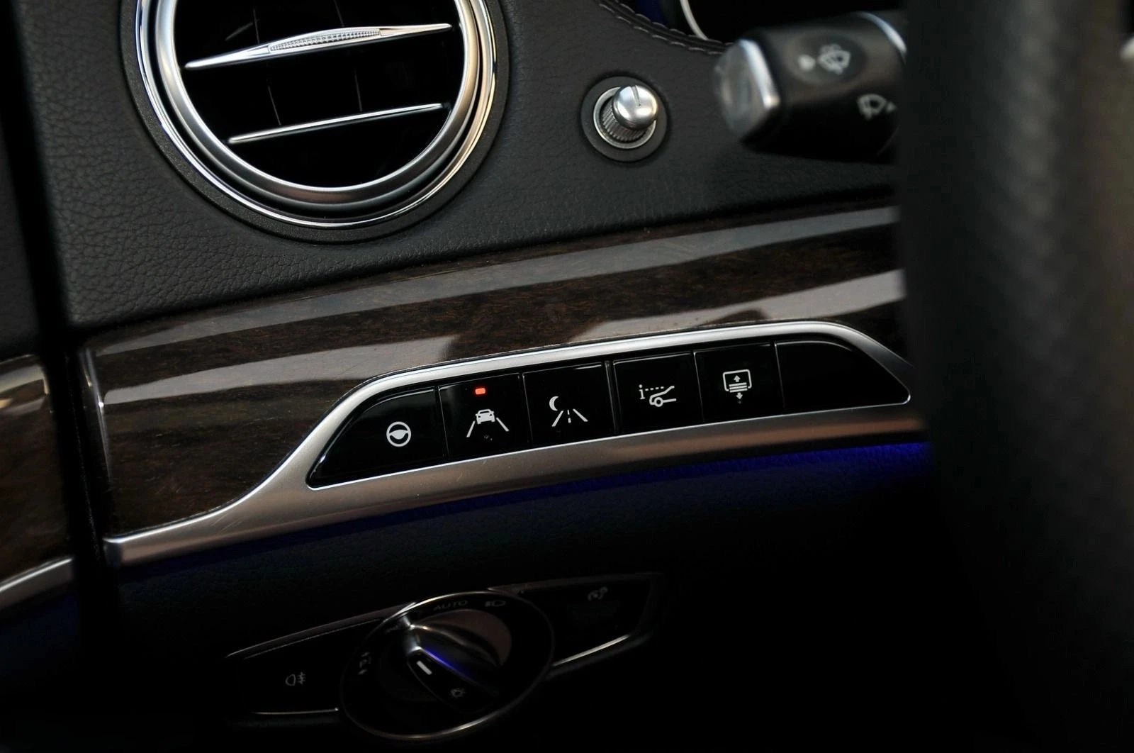 Mercedes-Benz S 400 d Long AMG Line 4Matic - изображение 10