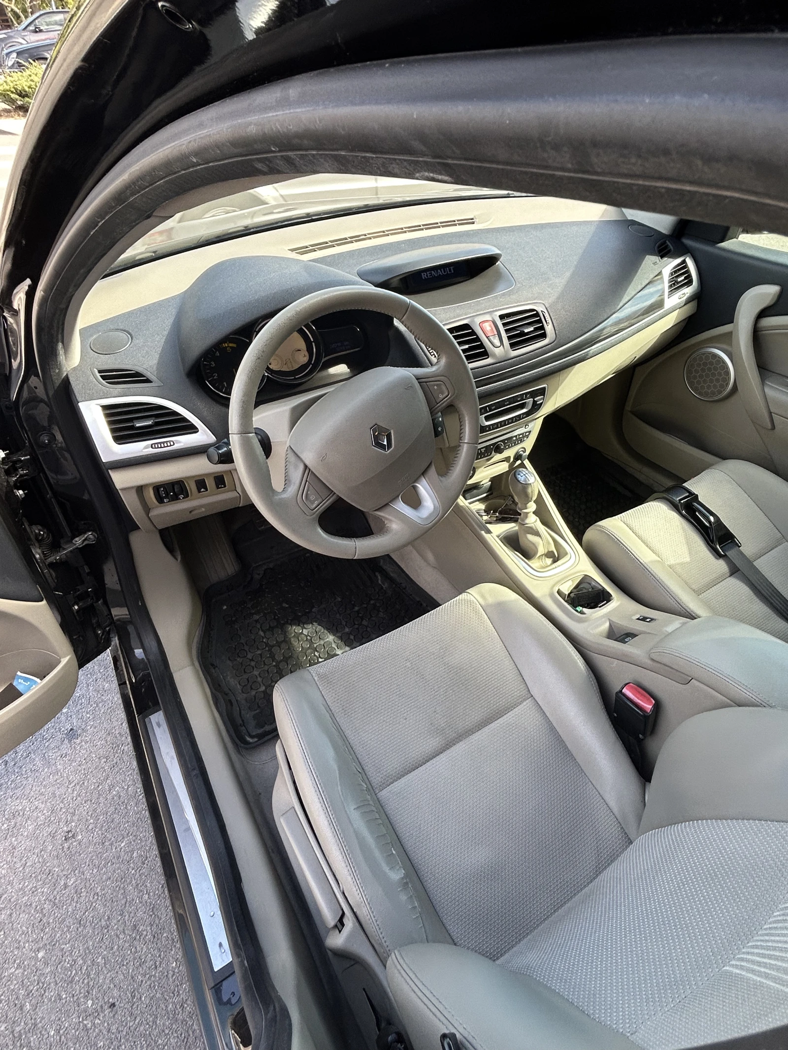 Renault Megane 1.5 dci  - изображение 7