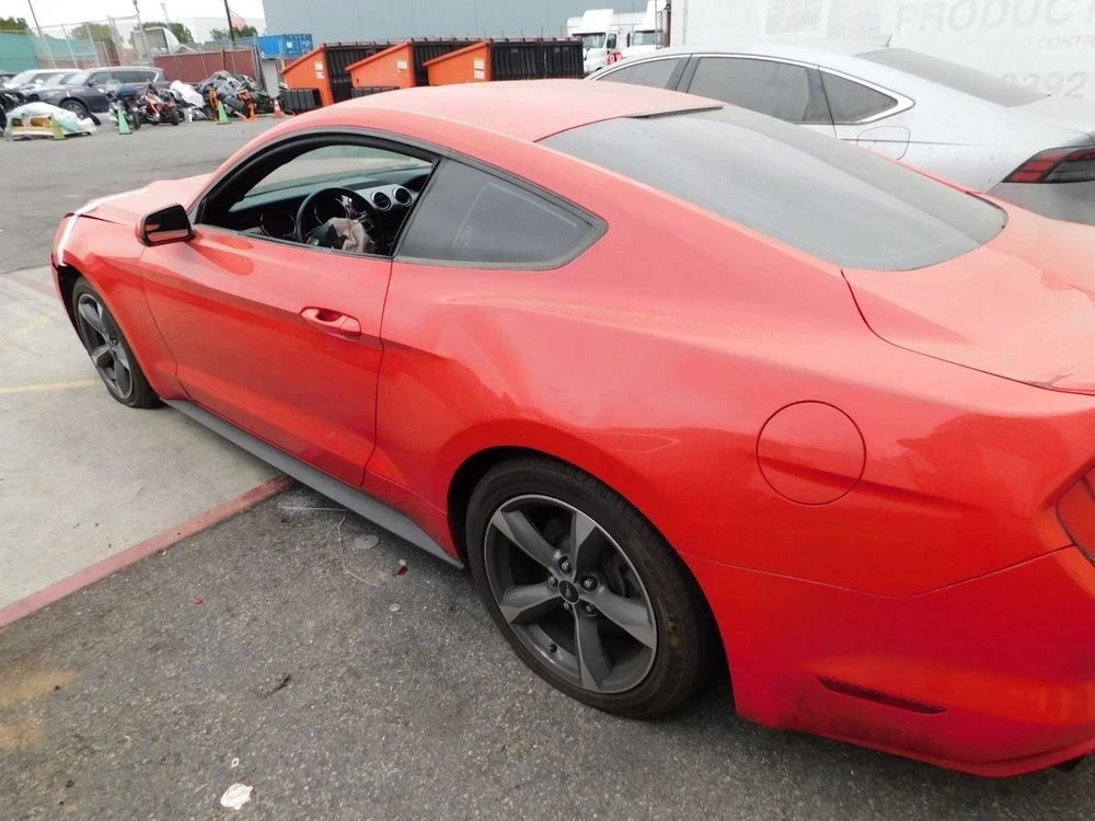 Ford Mustang  - изображение 5