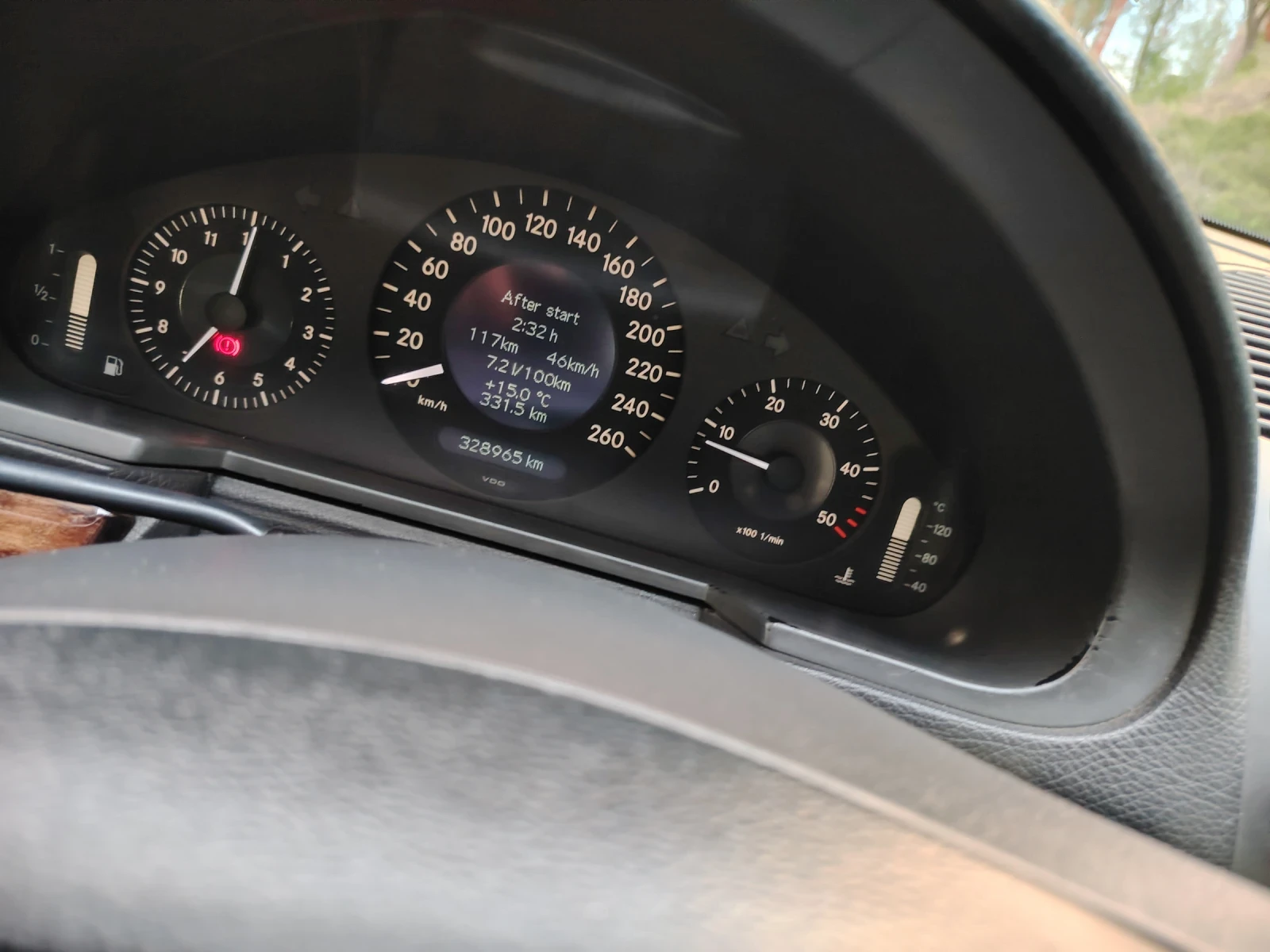 Mercedes-Benz E 200  - изображение 7