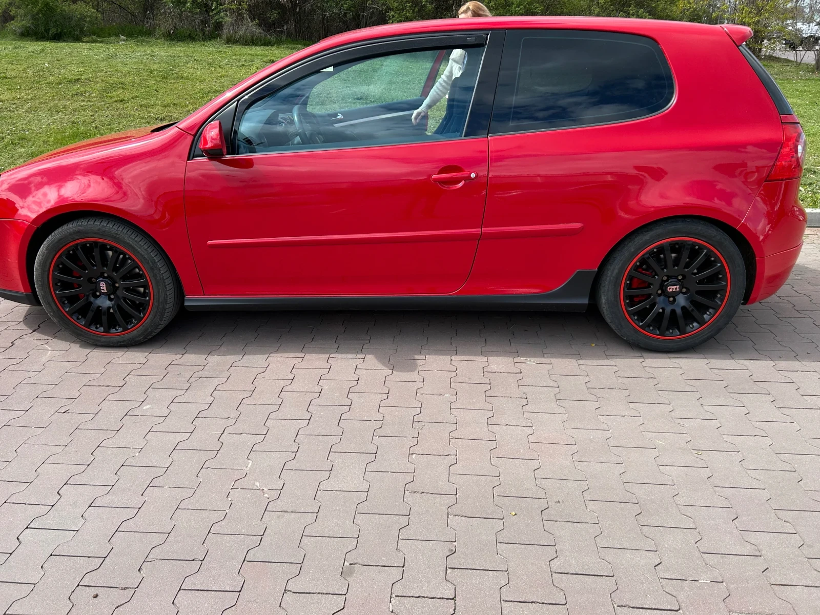 VW Golf 2.0 GTI отличен - изображение 10