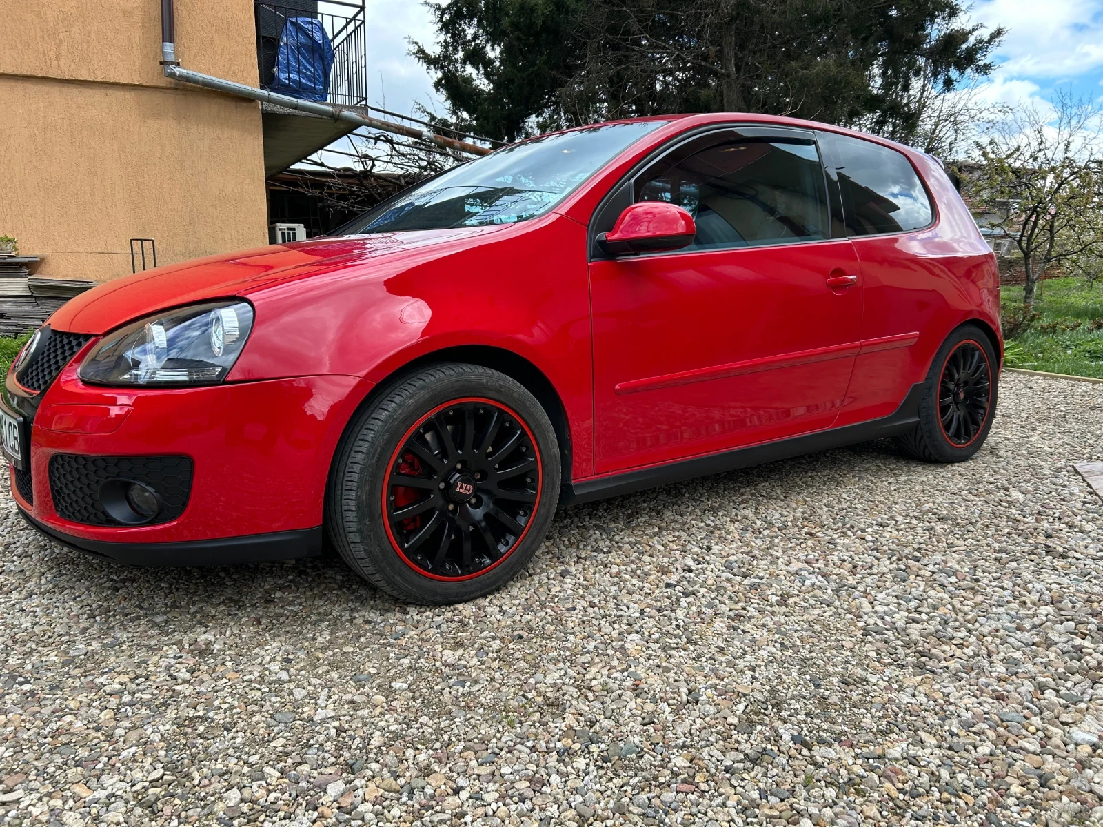 VW Golf 2.0 GTI отличен - изображение 6