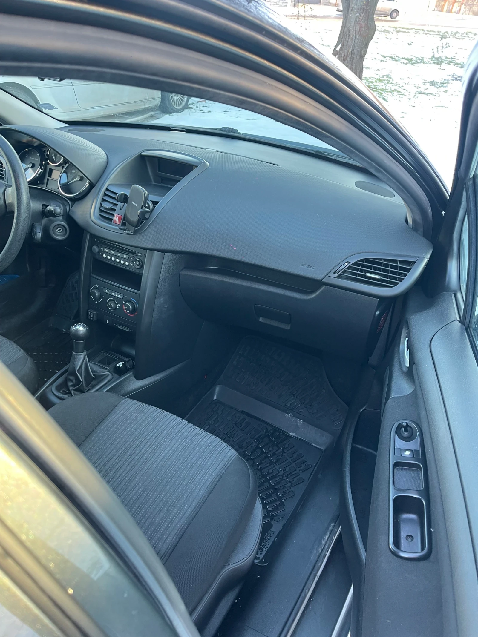 Peugeot 207  - изображение 6