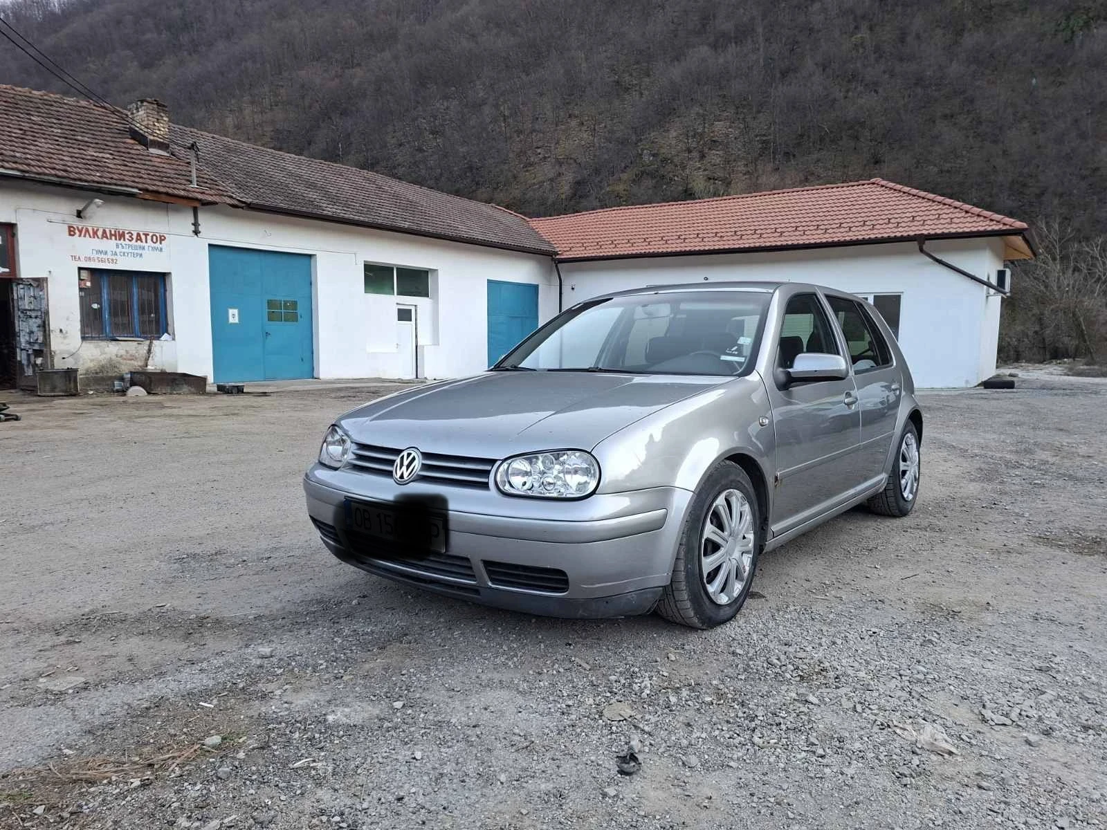VW Golf, снимка 3 - Автомобили и джипове - 53802492