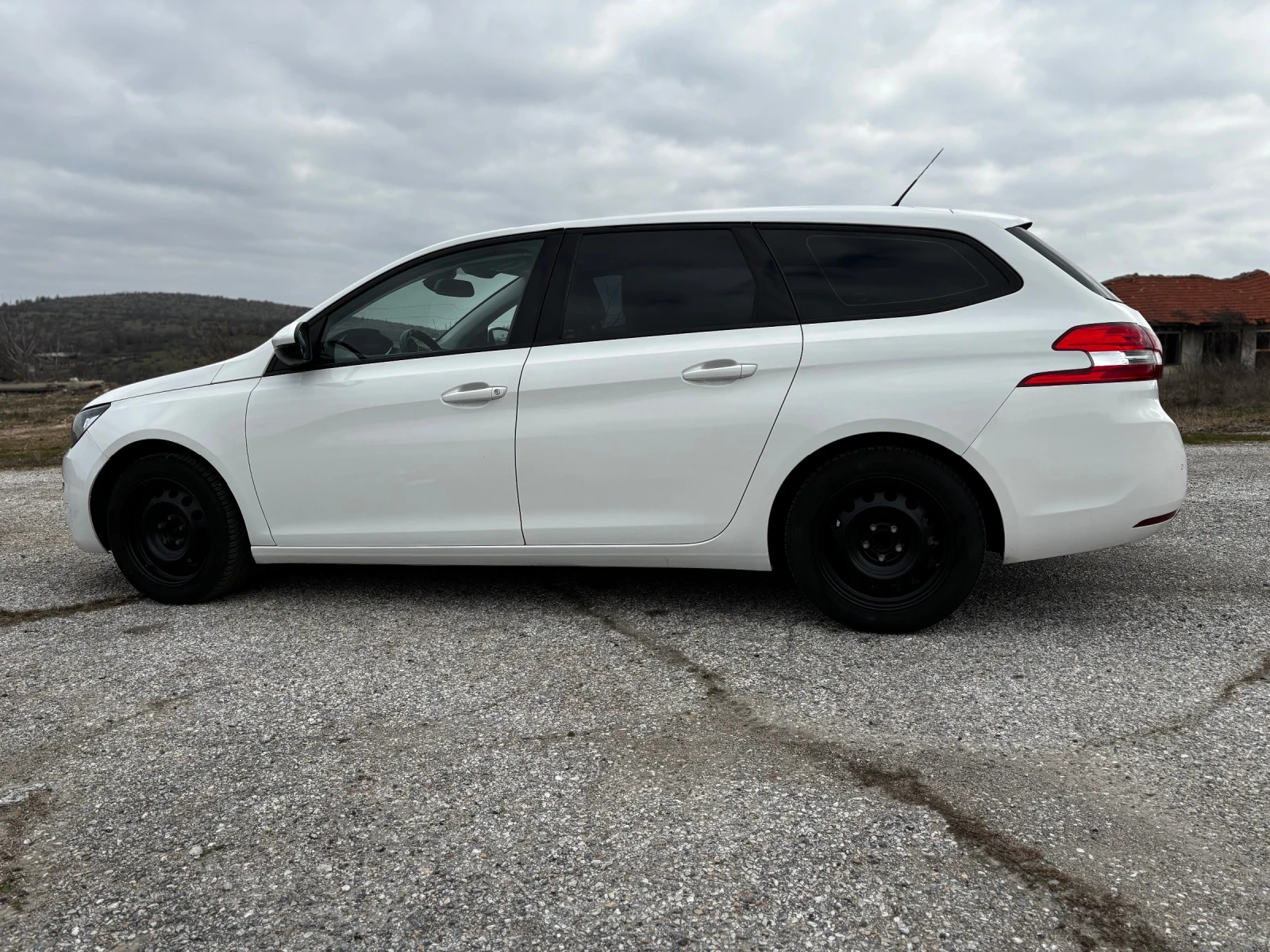 Peugeot 308 1.2, снимка 7 - Автомобили и джипове - 53849172