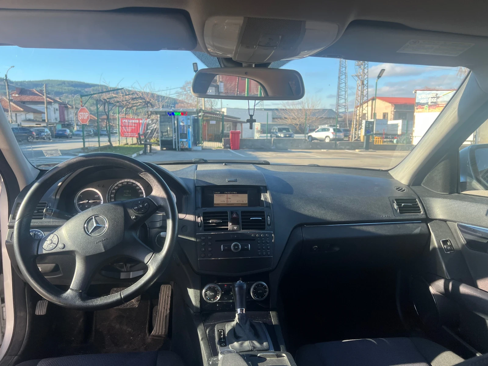 Mercedes-Benz C 220, снимка 7 - Автомобили и джипове - 54051083