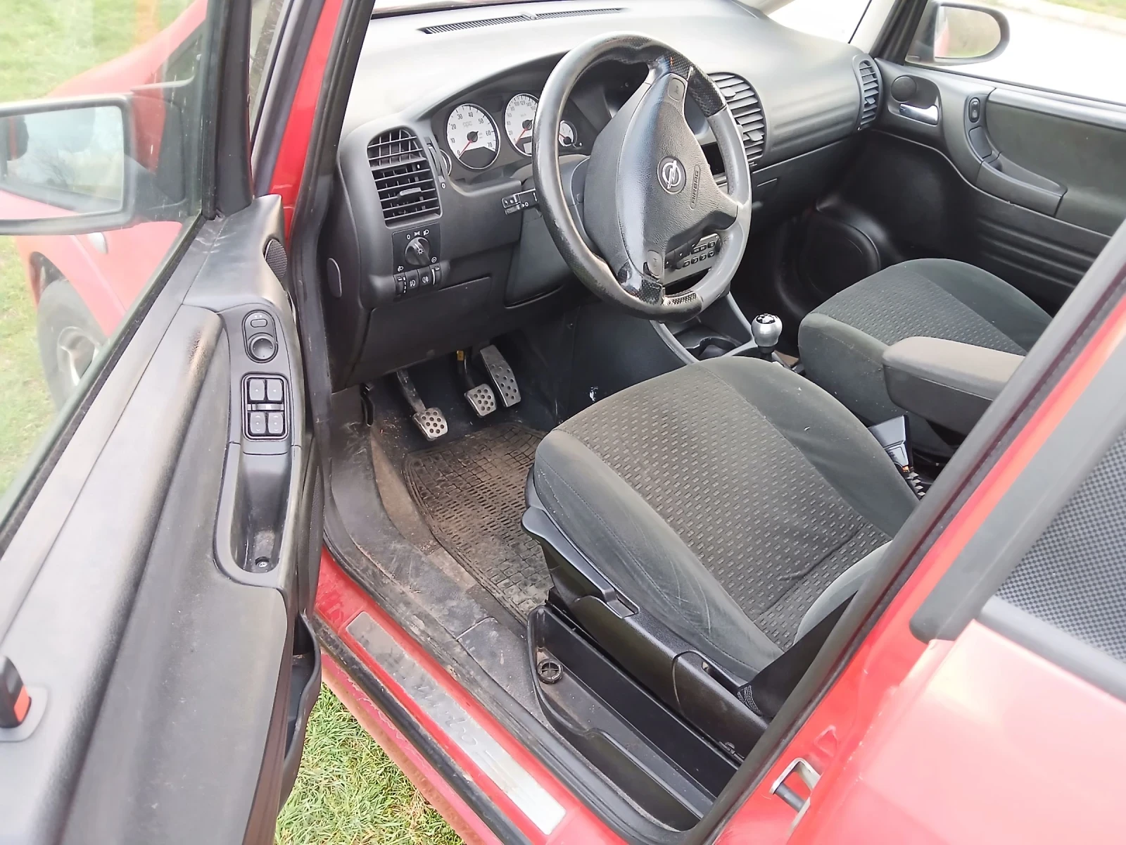 Opel Zafira 2, 0i/OPC, снимка 7 - Автомобили и джипове - 54104774