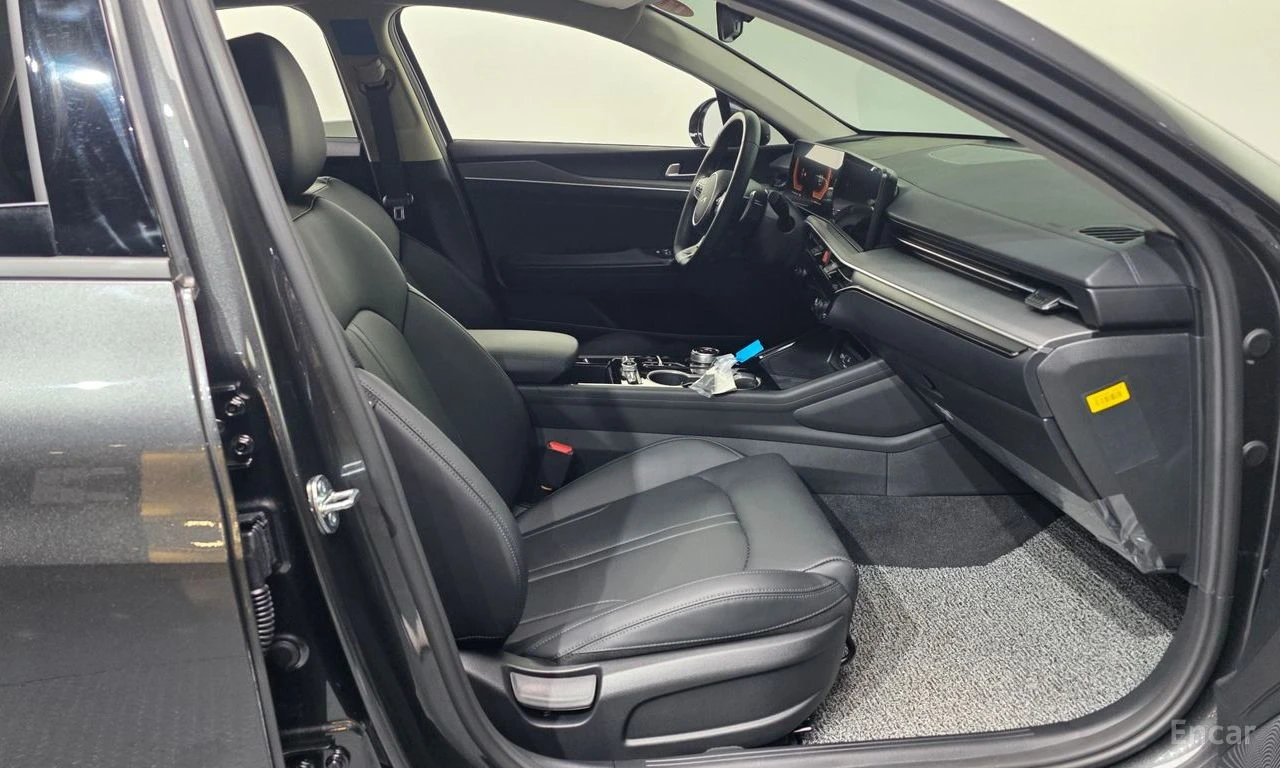 Kia K5 1.6* TURBO* PRESTIGE* ПОДГРЕВ* ОБДУХВАНЕ* КАМЕРА* , снимка 13 - Автомобили и джипове - 54398191