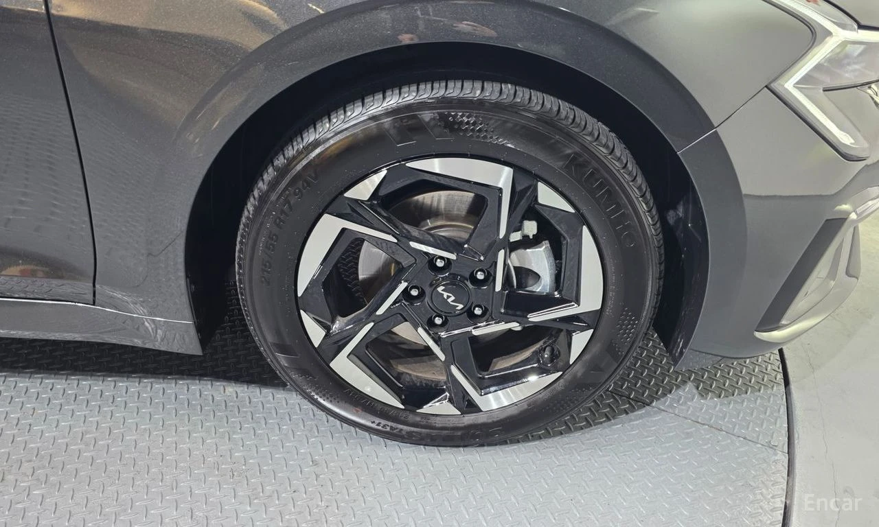 Kia K5 1.6* TURBO* PRESTIGE* ПОДГРЕВ* ОБДУХВАНЕ* КАМЕРА* , снимка 5 - Автомобили и джипове - 54398191