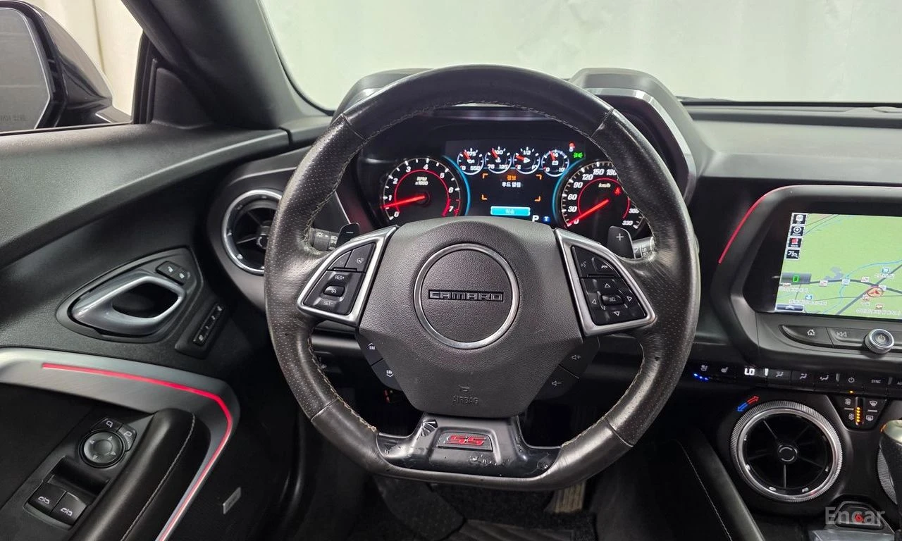 Chevrolet Camaro SS* 6.2* V8* ПОДГРЕВ* ОБДУХВАНЕ* КАМЕРА* КЕЙЛЕС* , снимка 7 - Автомобили и джипове - 55531253