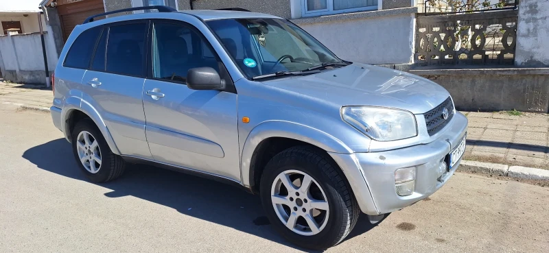 Toyota Rav4 2.0 150к.с, снимка 5 - Автомобили и джипове - 49560413