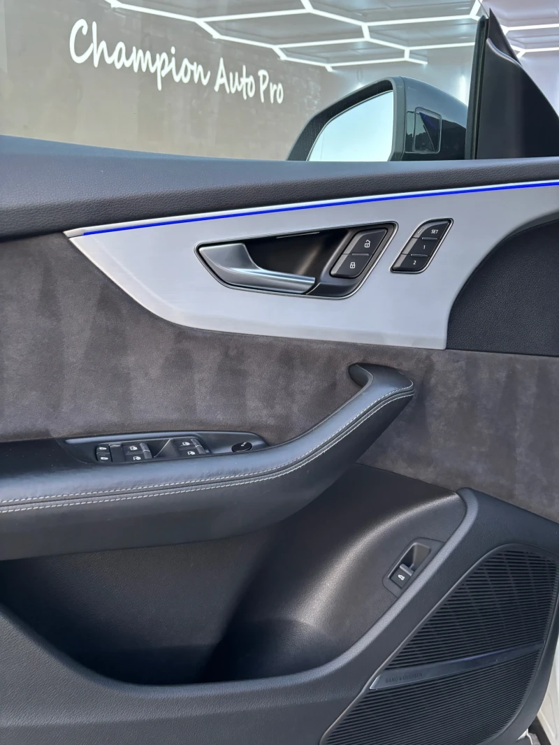 Audi Q8 50 TDI Matrix 3xS-Line Full, снимка 9 - Автомобили и джипове - 51254051