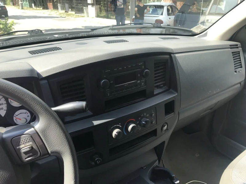 Dodge RAM 1500 4.7 бензин, снимка 5 - Автомобили и джипове - 53123062
