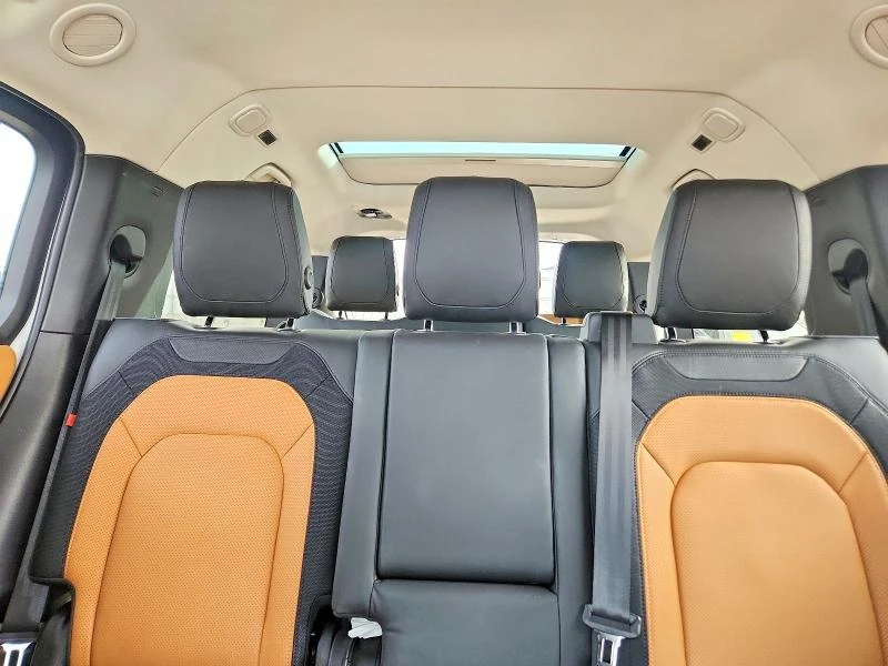 Land Rover Discovery 3.0L 6 All wheel drive, снимка 15 - Автомобили и джипове - 53344131