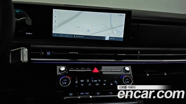 Hyundai Santa fe Hybrid| BOSE| 360| HEAD UP| DIST| НАДУВАНЕ| ОБДУХ, снимка 9 - Автомобили и джипове - 55835261