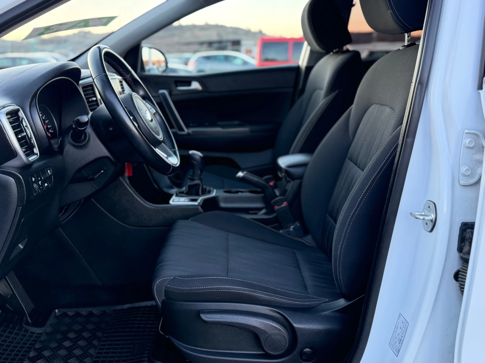 Kia Sportage * * 73 ������* * ECO GPL* NAVI* CAMERA* ������*  | Mobile.bg � ����������� 16