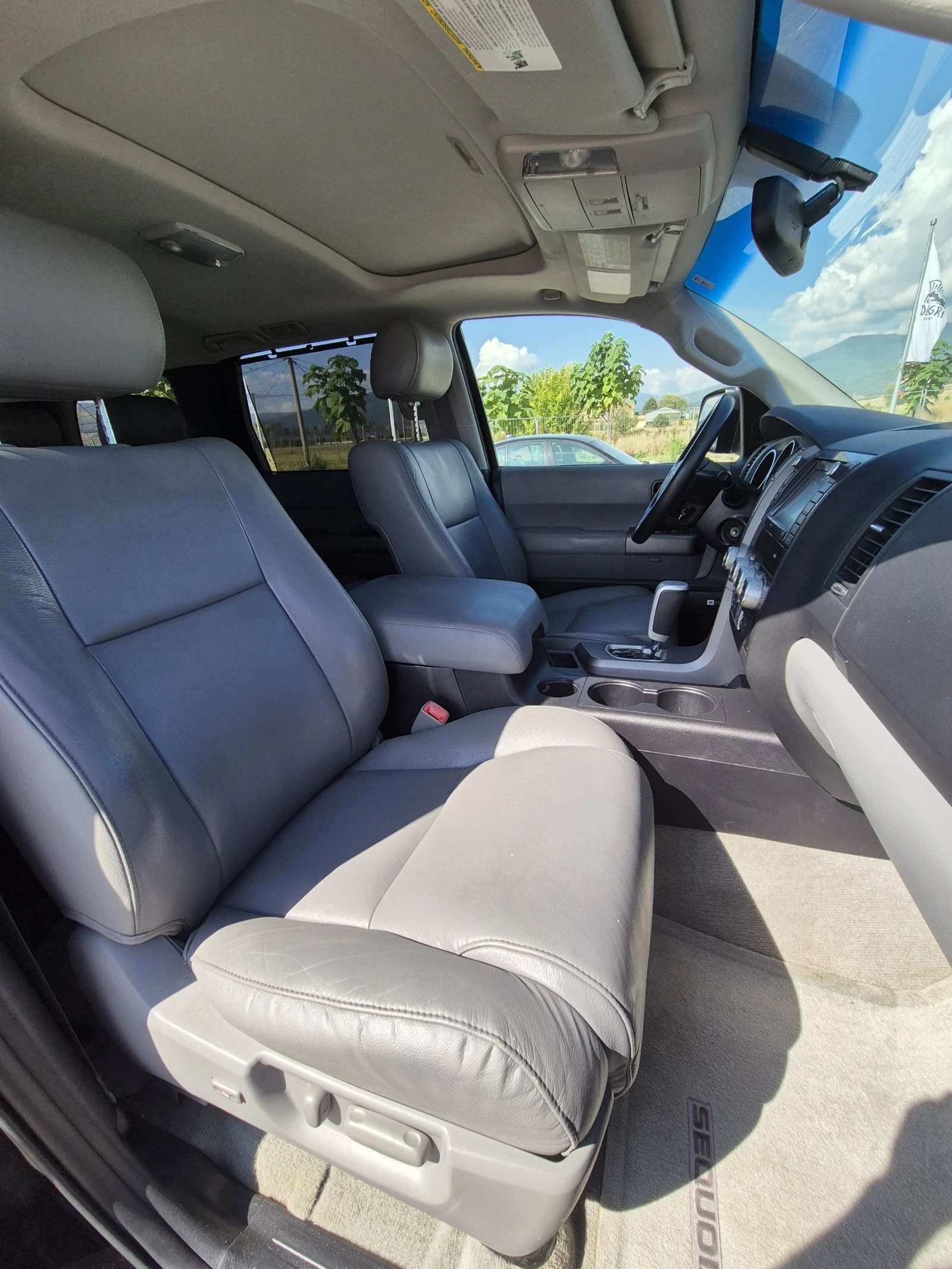 Toyota Sequoia 5.7 | Mobile.bg — изображение 13