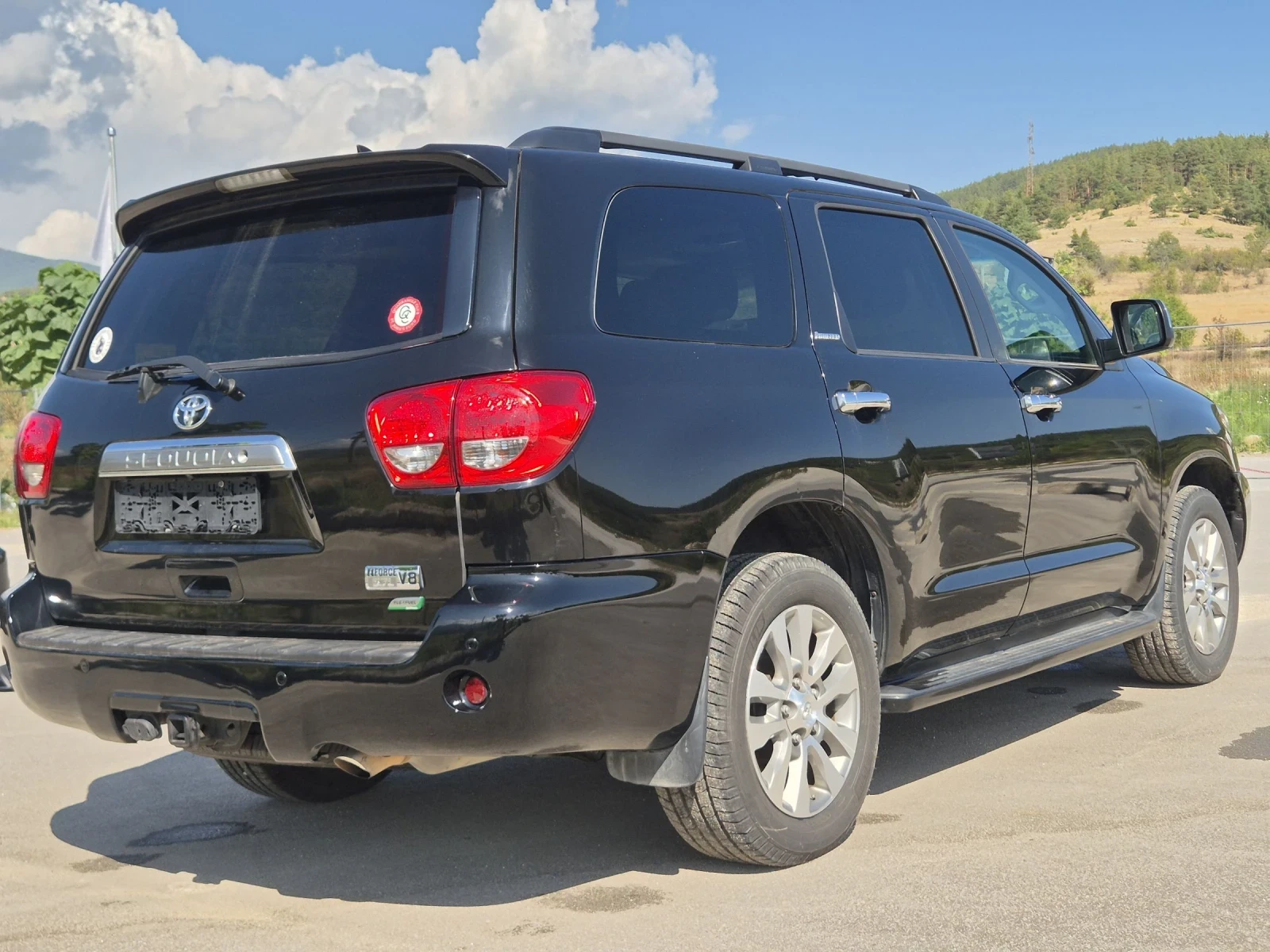 Toyota Sequoia 5.7 - изображение 6