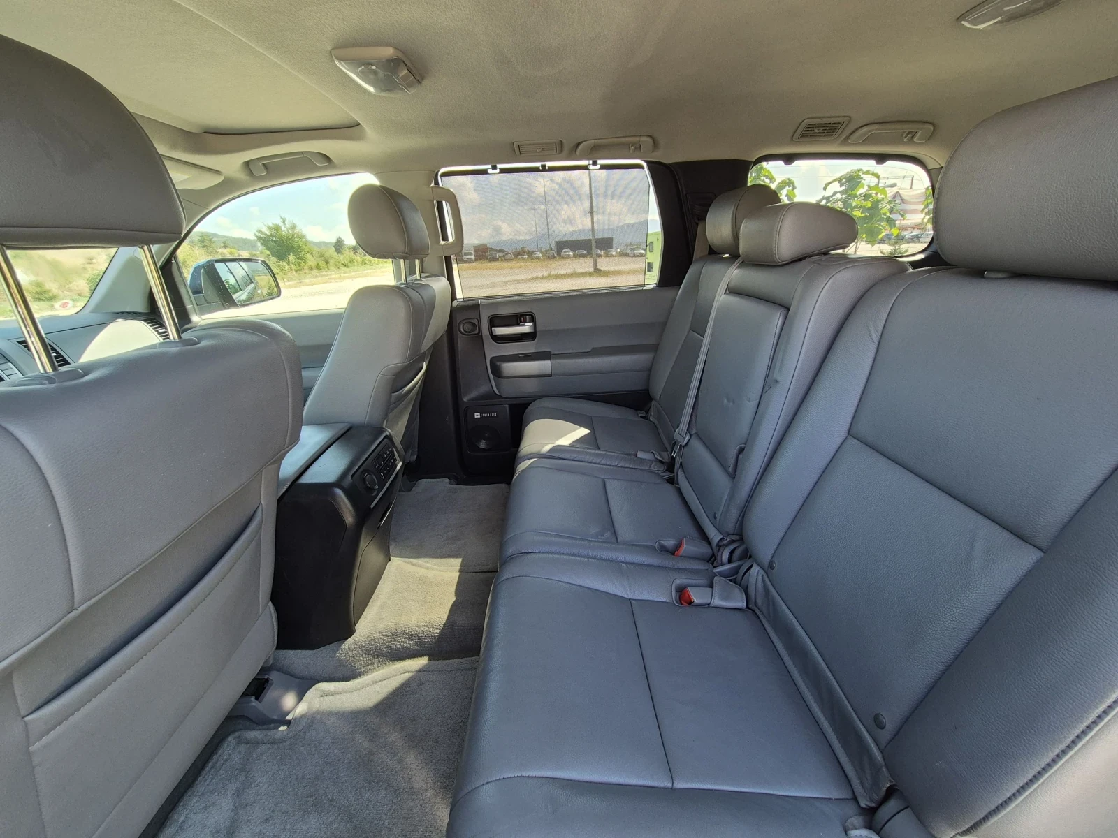 Toyota Sequoia 5.7 | Mobile.bg — изображение 16