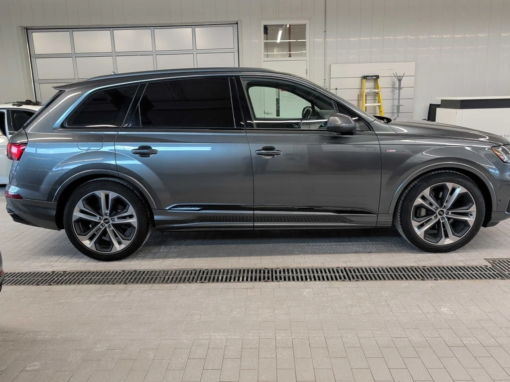 Audi Q7 2022 Technik MATRIX* CARFAX * БЕЗ ПЪРВОНАЧАЛНА - изображение 4