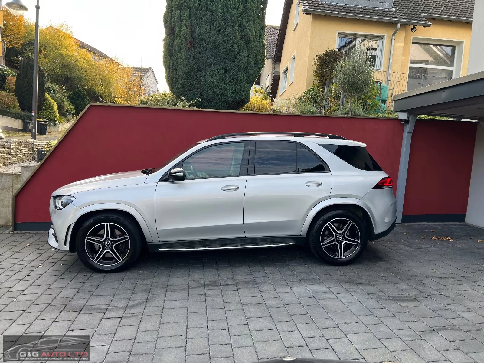 Mercedes-Benz GLE 350 d/4MATIC/272HP/AMG/NIGHT/CAM/NAVI/ACC/AHK/963g, снимка 3 - Автомобили и джипове - 53916161