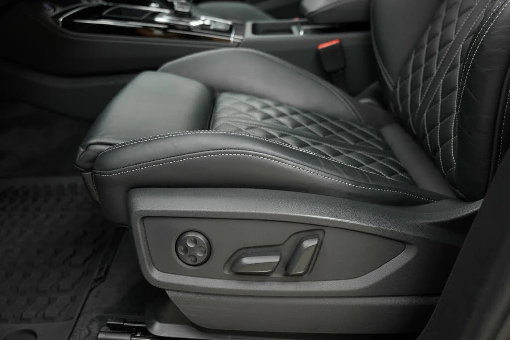 Audi SQ5 Technik * ТОП Оборудване * АвтоКредит* (ЦЕНА ДО БГ, снимка 10 - Автомобили и джипове - 54129084