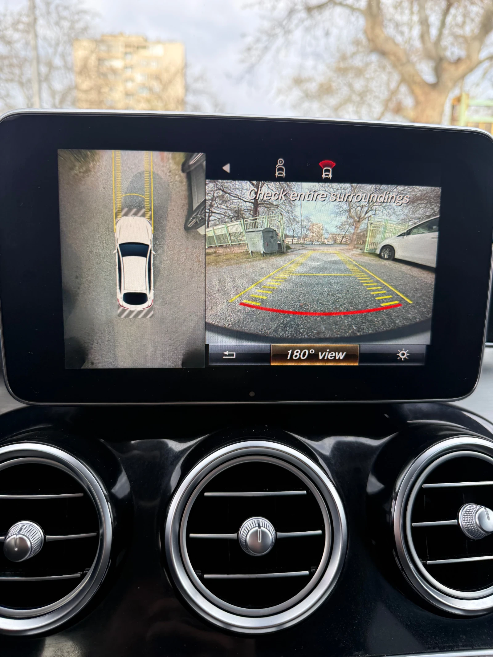 Mercedes-Benz GLC 250 COUPE/4-Matic/360-Camera, снимка 13 - Автомобили и джипове - 54131028