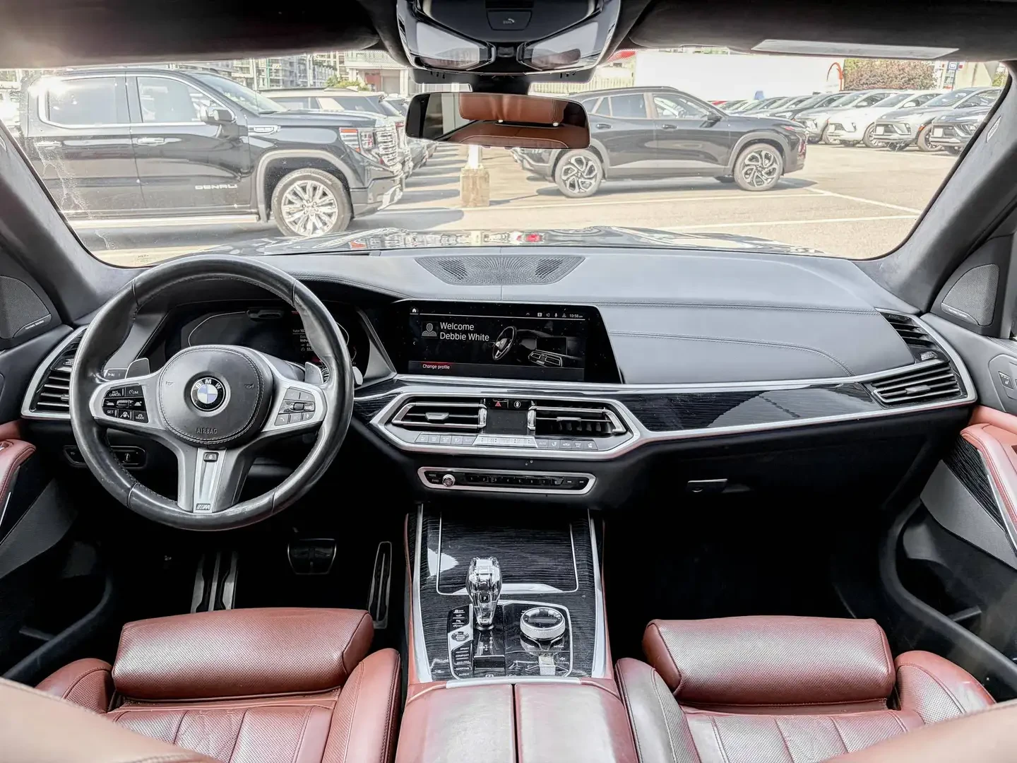 BMW X7 40i* M* SPORT* HARMON* KARDON* ДИСТРОНИК* 360КАМЕР, снимка 8 - Автомобили и джипове - 55979849