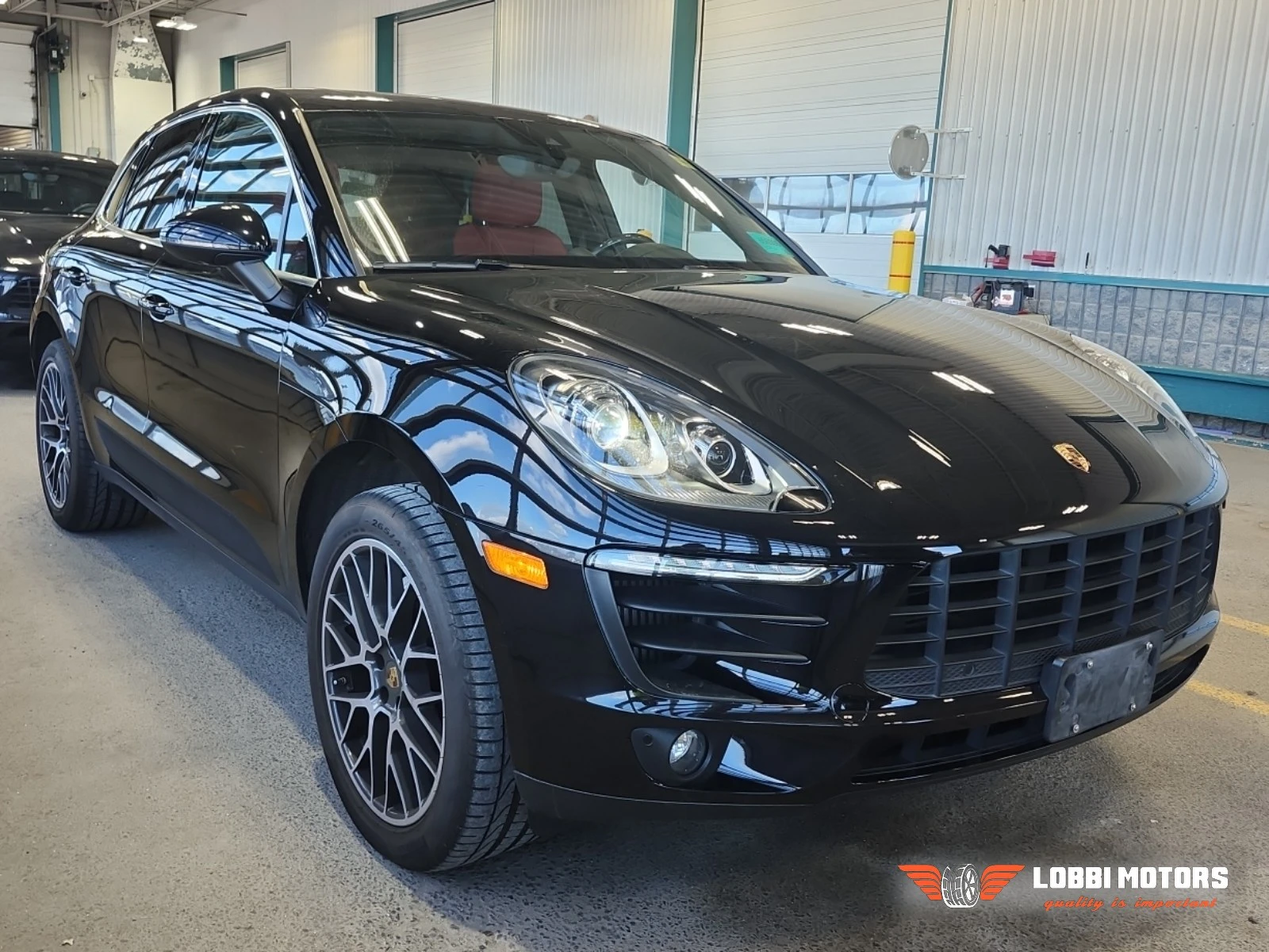 Porsche Macan, снимка 2 - Автомобили и джипове - 56104034