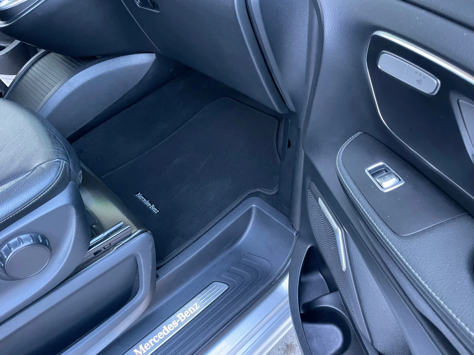 Mercedes-Benz V 250 AMG/4-Matic, снимка 11 - Бусове и автобуси - 53850469