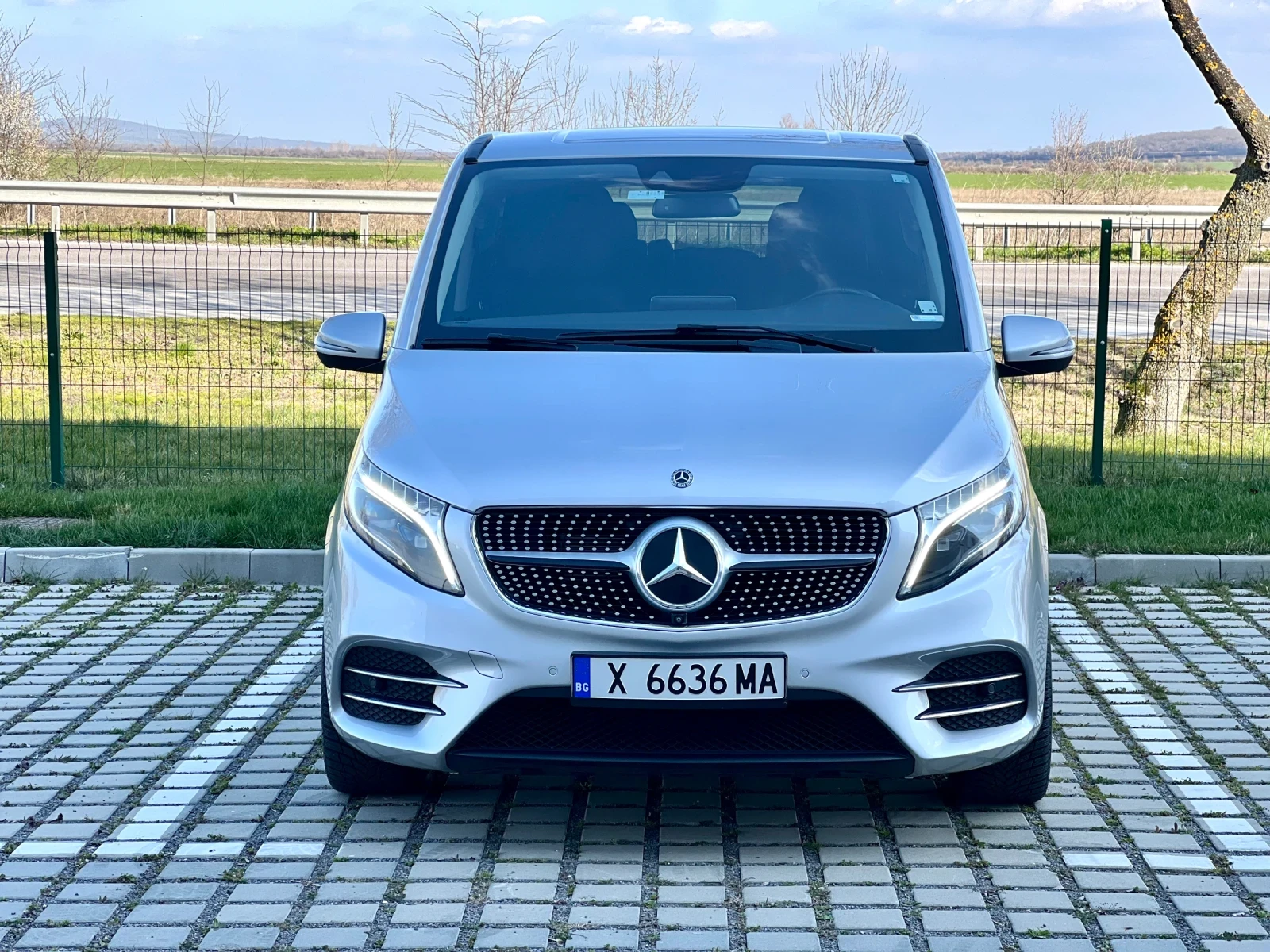 Mercedes-Benz V 250 AMG/4-Matic, снимка 2 - Бусове и автобуси - 53850469