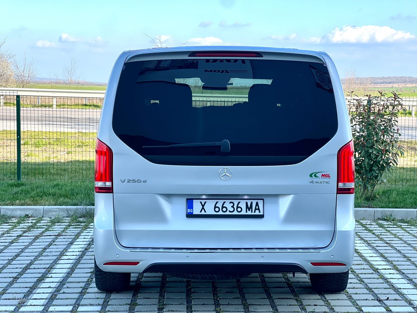 Mercedes-Benz V 250 AMG/4-Matic, снимка 5 - Бусове и автобуси - 53850469