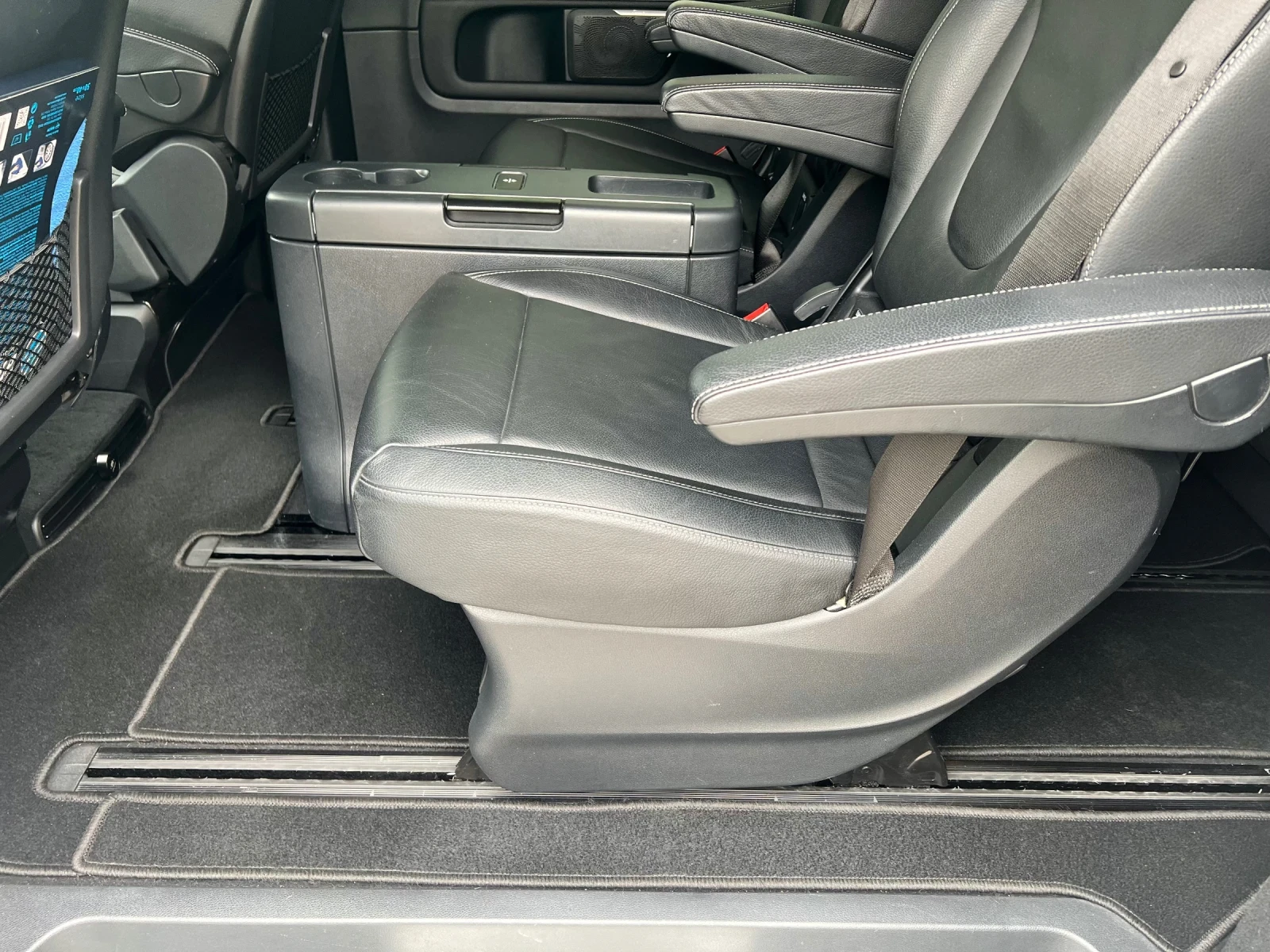 Mercedes-Benz V 250 AMG/4-Matic, снимка 11 - Бусове и автобуси - 54358029