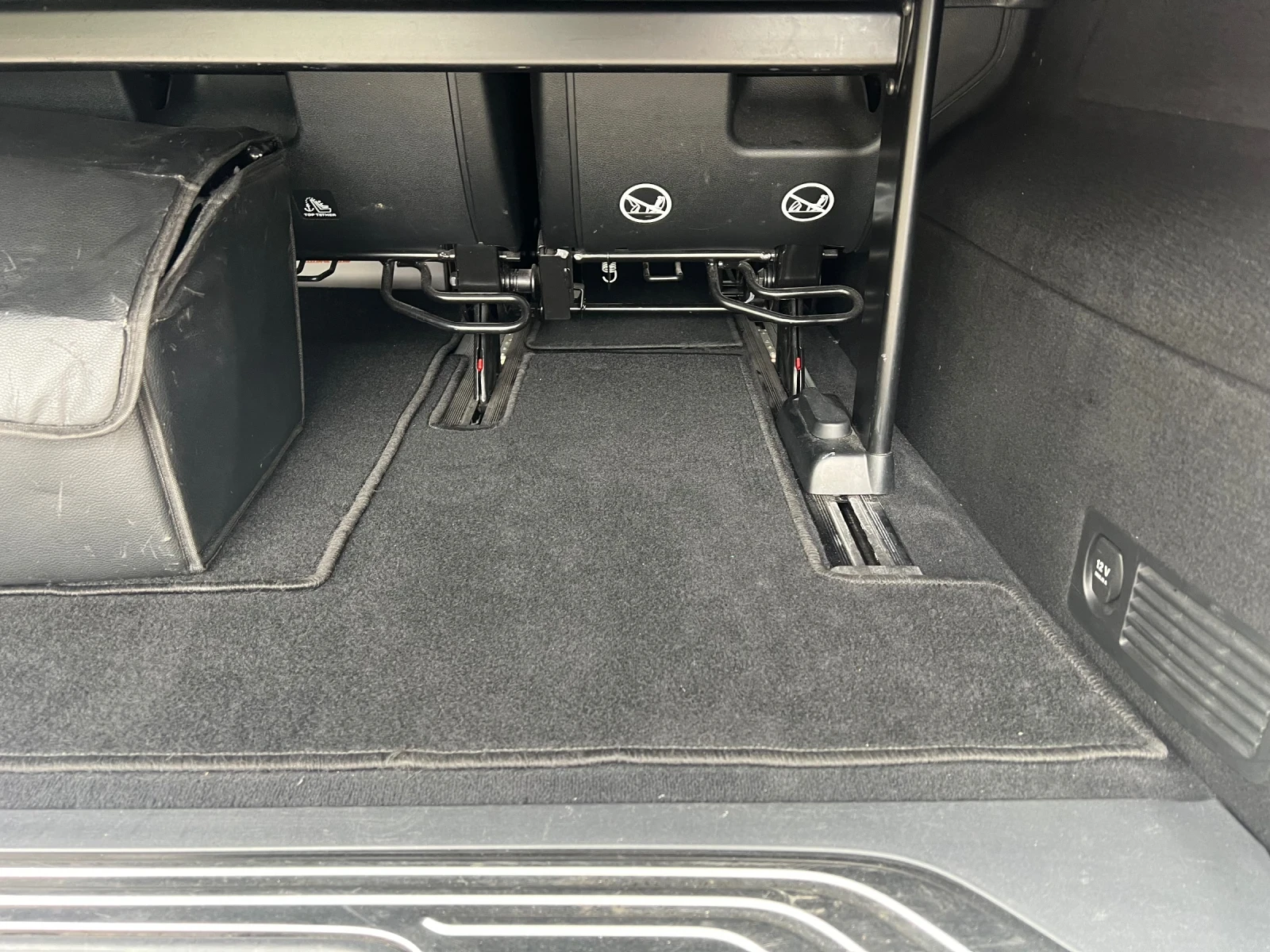 Mercedes-Benz V 250 AMG/4-Matic, снимка 13 - Бусове и автобуси - 54358029