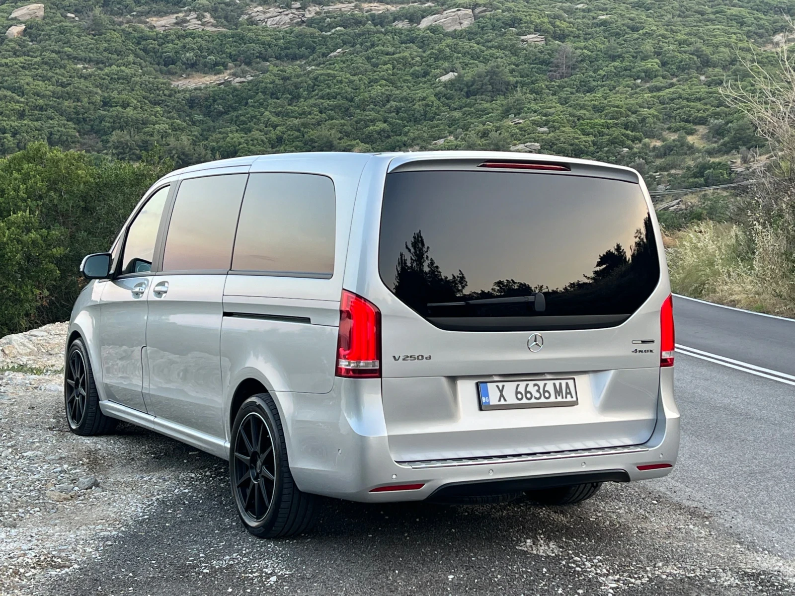Mercedes-Benz V 250 AMG/4-Matic, снимка 4 - Бусове и автобуси - 55073598