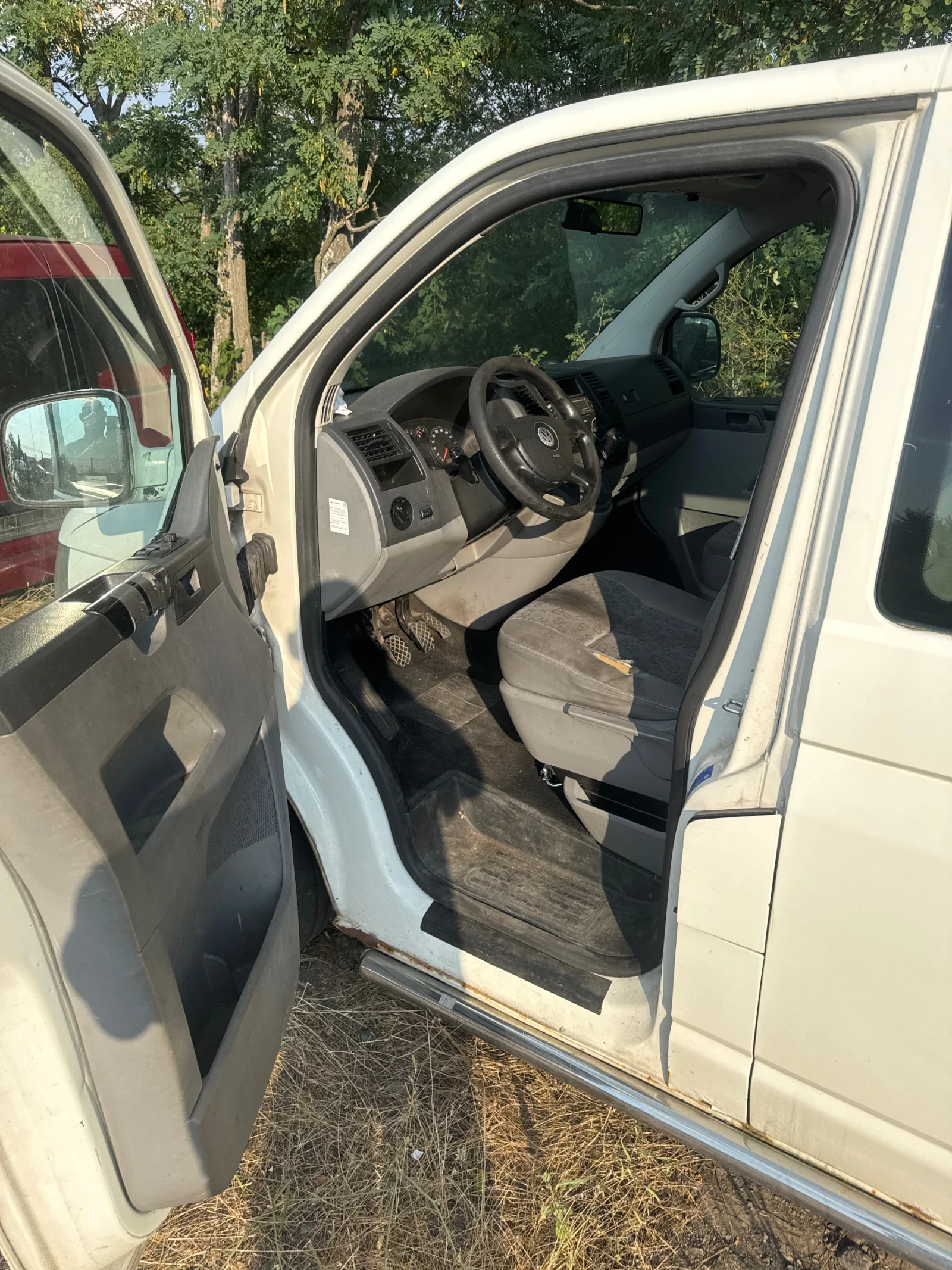 VW T5, снимка 9 - Бусове и автобуси - 55577717