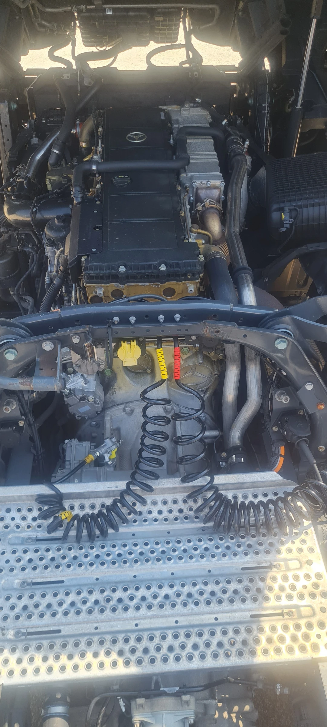 Mercedes-Benz Actros, снимка 9 - Камиони - 56220852