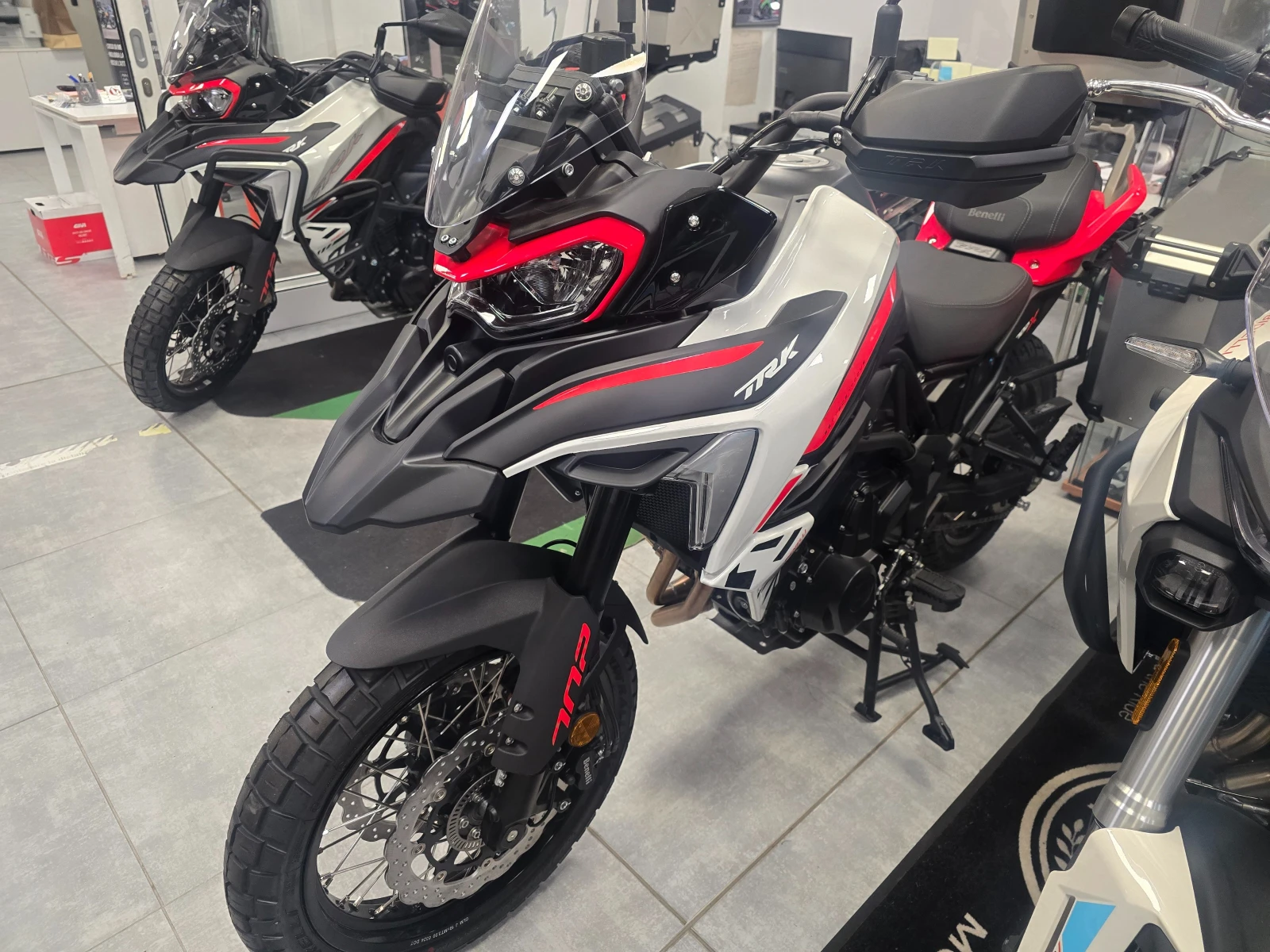 Benelli TRK 702X TRAVEL PACK NEW!!! KM.0!!!Euro 5+ !!! 2025 | Mobile.bg � ����������� 2